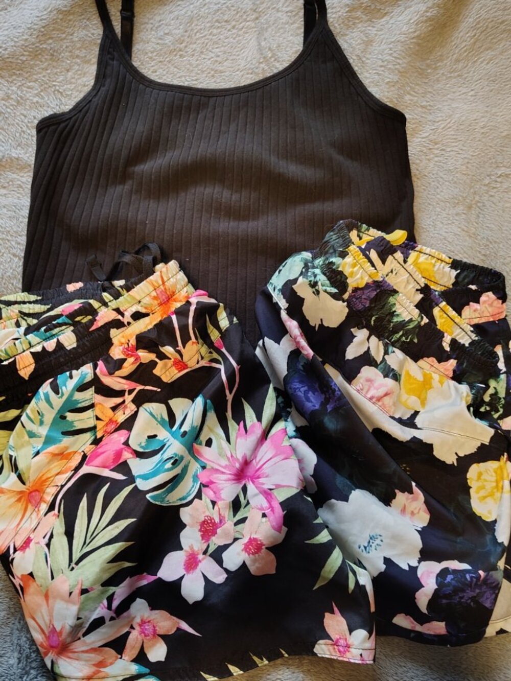 Old Navy Active Shorts SMALL